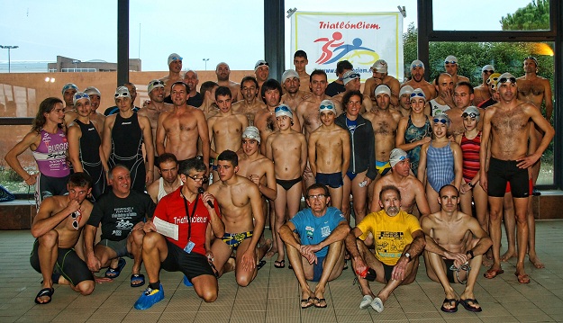 Homenaje al triatleta Iván Raña 