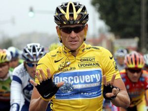 La Federazione ciclistica francese non vuole riassegnare i Tours di Lance Armstrong