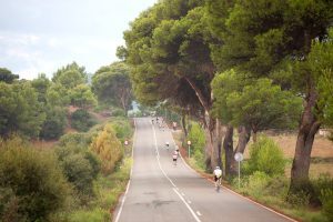 Minorque se prépare pour la soirée de triathlon Extreme Man d'ARTROACTIVE Menorca