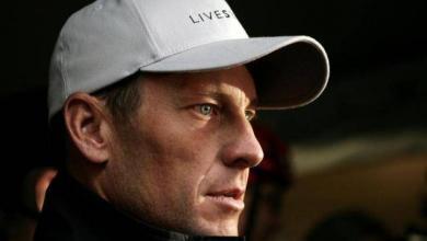 Armstrong remporte les tours de France