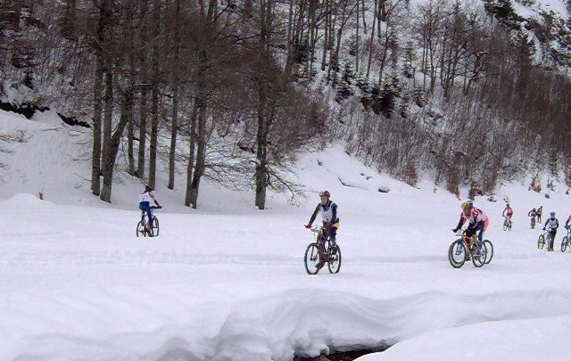Si svolge il Triathlon invernale Jaca-Candanchú
