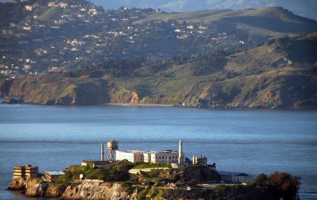 Gómez Noya abre la temporada en la Fuga de Alcatraz