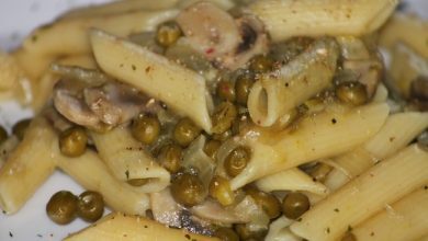 PASTA CON GUISANTES Y CHAMPIÑONES, receta vegetariana