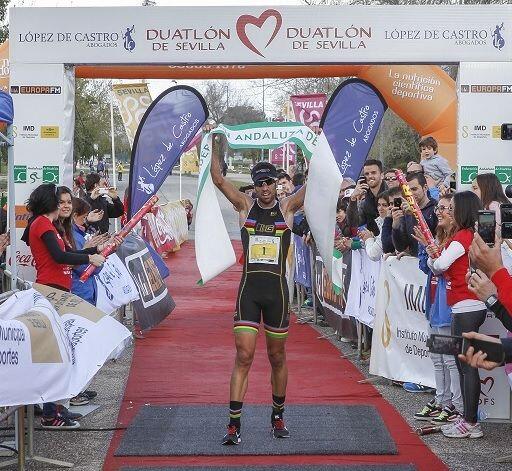 Emilio Martín se luce en el Duatlón de Sevilla
