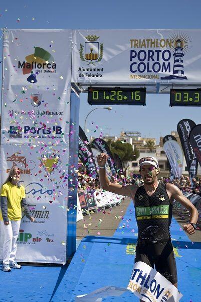 Schmitt y Colom vencen el Triathlon Internacional de Portocolom