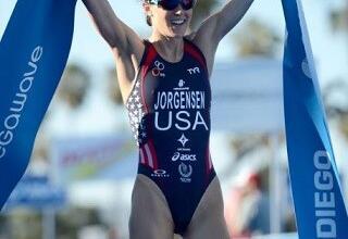 Gwen Jorgensen se impone en la series femeninas
