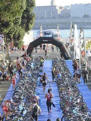WILD WOLF Triathlon Series von POLAR Coruña