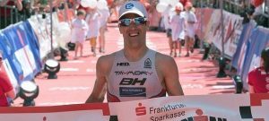 Der Ironman 2013 Europameister, Eneko Llanos, schließt die Saison in Cozumel