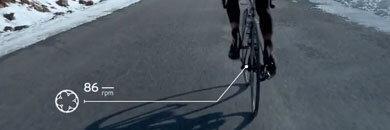 ciclista con una buena cadencia de pedaleo