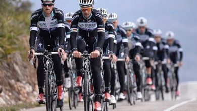 Compex and Omega Pharma Quick Step celebrate the renewal of their association with a world title