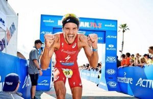 Jan Frodeno batte il record dell'ironman 70.3 Calilfornia