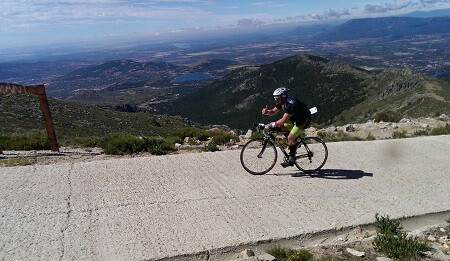 Alberto Casillas et María Luisa García remportent le triathlon Bola del Mundo.