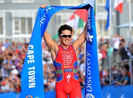 Javier Gómez Noya winning Cape Town in 2014