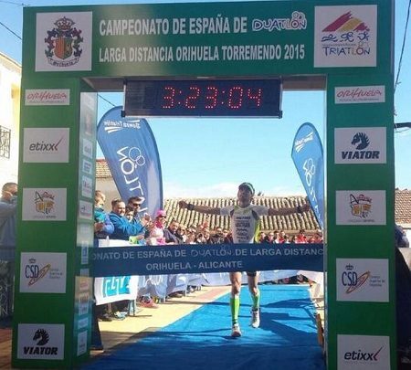 Raul Amatrian in goal of the Spanish Duatlon LD Championship