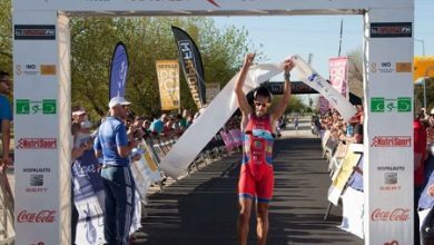 Emilio Martin remportant le Duathlon de Séville