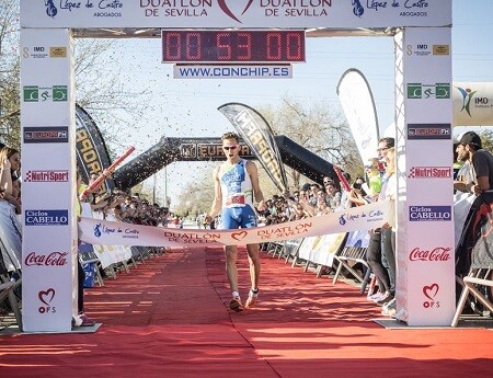 Sergio Lorenzo gana el duatlón de sevilla