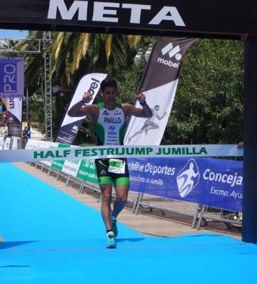 Pakillo winning in the Jumilla Triathlon