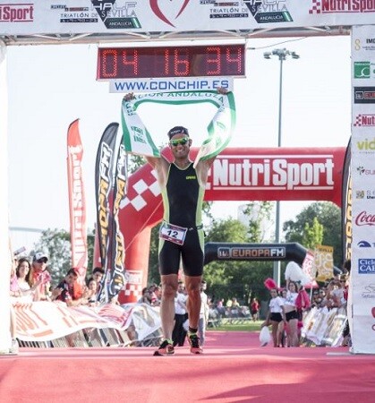 Antonio Carmona vence el Half Triatlón Sevilla