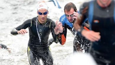 Mario Mola all'uscita dell'acqua a Yokohama