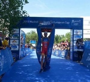 Uxio Abuin wins the Triathlon European Cup in Madrid