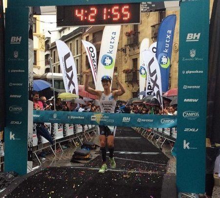 Gurutze Frades vince il triathlon di Zarautz