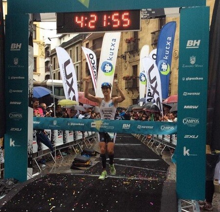 Gurutze Frades vince il triathlon di Zarautz