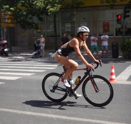 Sara Peréz en el  Triatlón de Cáceres