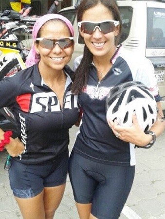 Erika y MªTeresa,  ironman 70.3 Manta  