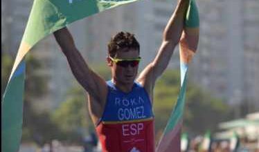 Javier Gómez Noya vence en el test rio event