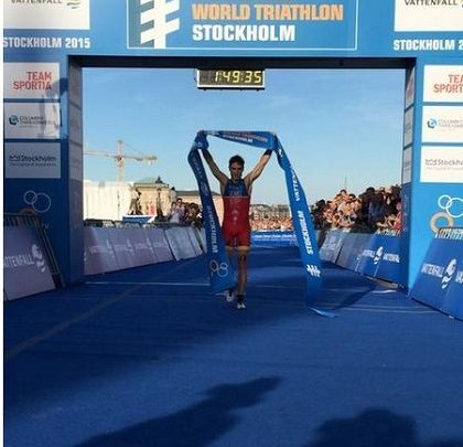 Javier Gómez Noya gewinnt in Stockholm