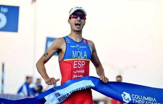 Mario Mola, ganando en la gran final en chicago