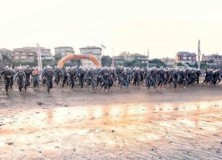 Salida en el Triatlón de Gexto