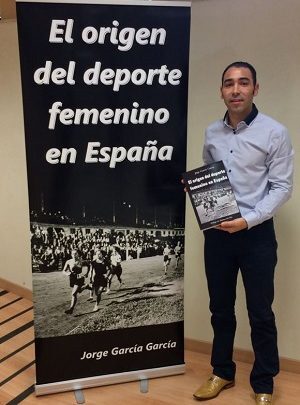 presentation book origin of female sport in Spain