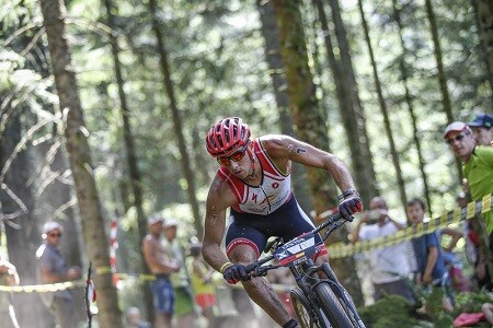 Rubén Ruzafa in mountain bike