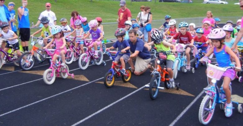 Salida triatlón infantil