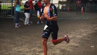 Iván Raña corriendo en el Ironman 70.3 Las Palmas