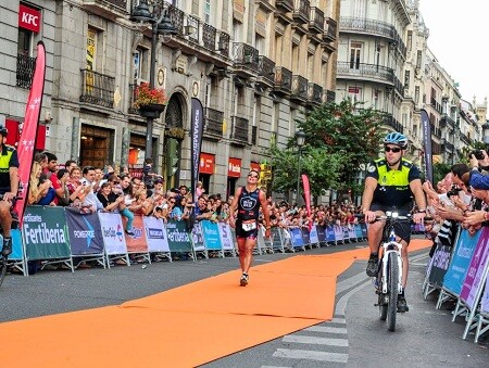 Civl Wache in einem Triathlon-Rennen