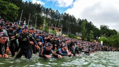 Salida del Half Pamplona Triathlon