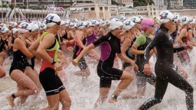 Salida femenina en un triatlon