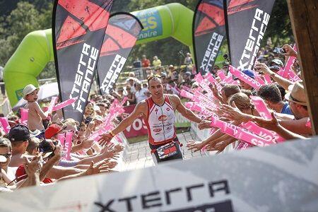 Ruben Ruzafa winning an XTERRA