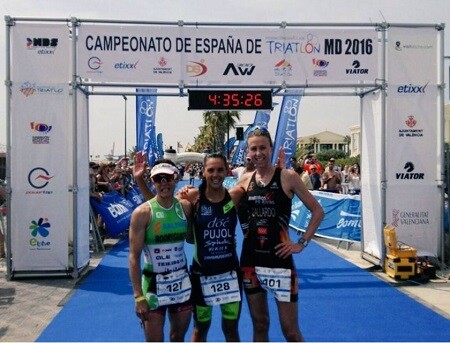 Pódio feminino do campeonato de triatlo espanhol MD valência 2016