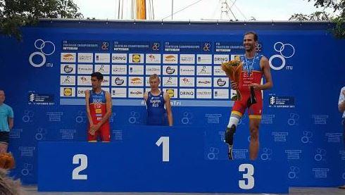 Dani Molina Sur le podium à Rotterdam