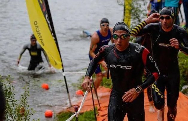 Rubén Ruzafa saliendo del agua en la natación
