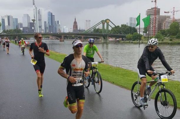 Sebastian Kienle corriendo en el Ironman Frankfurt