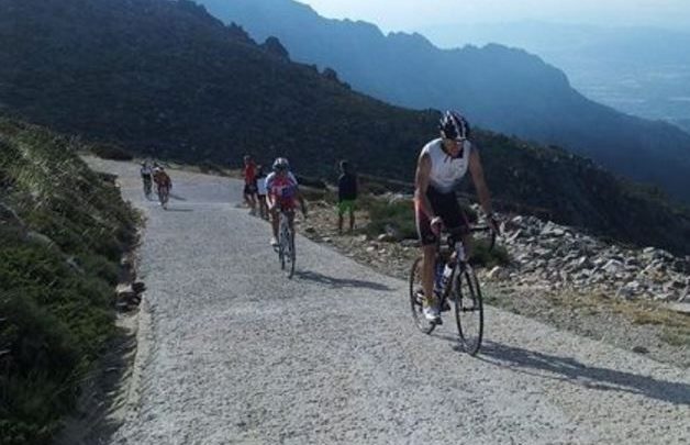 Steigen Sie beim Bola del Mundo Triathlon auf