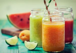 5 homemade smoothies to replenish in summer after training