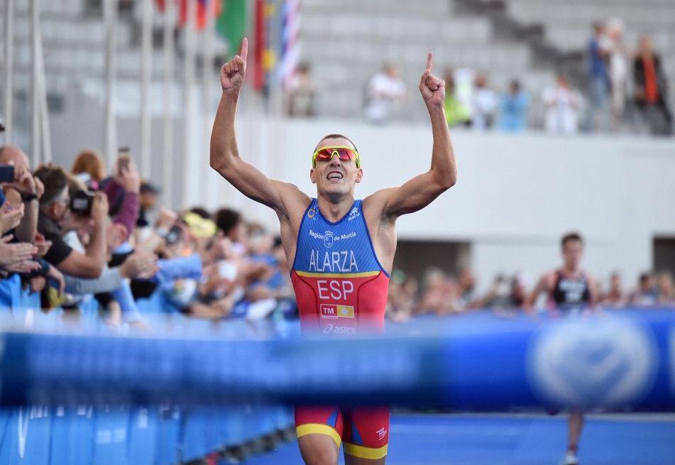 Fernando Alarza ganando una Serie Mundial
