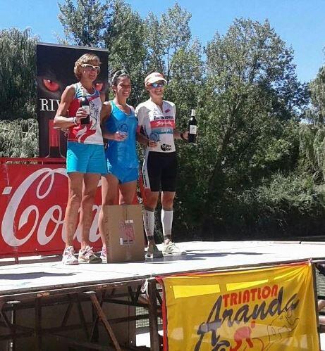 Podium Femenino triatlón aranda