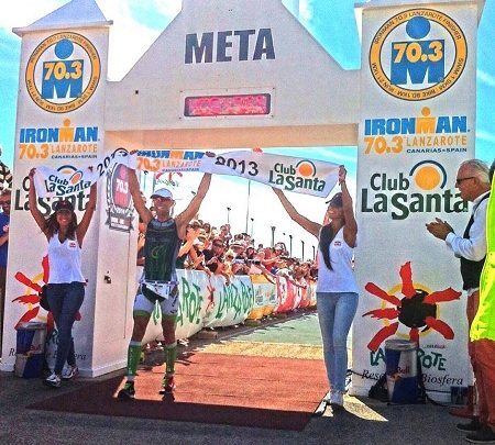 Victor del Corral winning the Ironman 70.3 Lanzarote