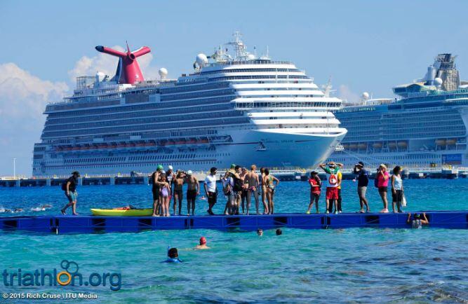 Ponton de salida de la Gran Final en Cozumel